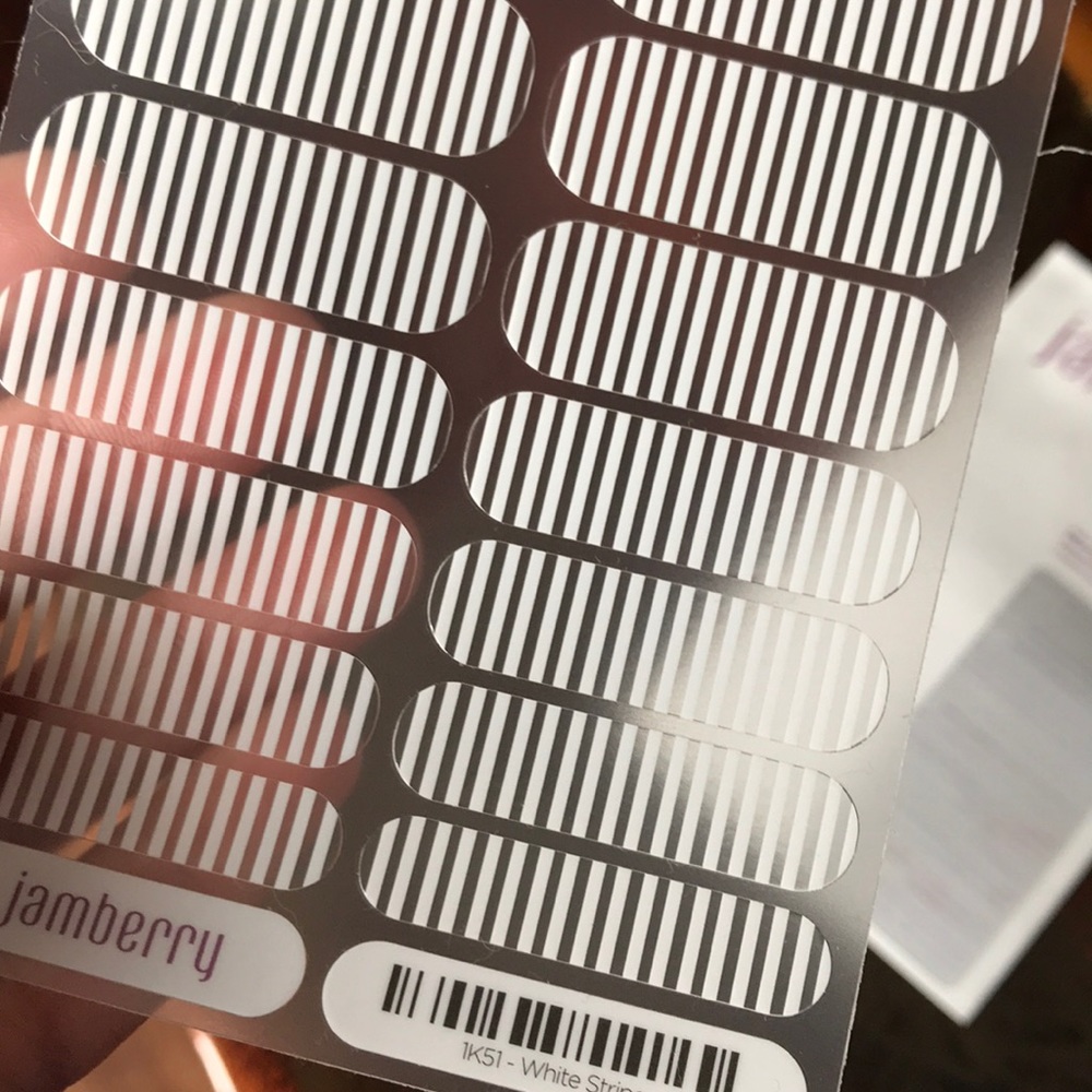 Jamberry White Stripe Nail Wrap